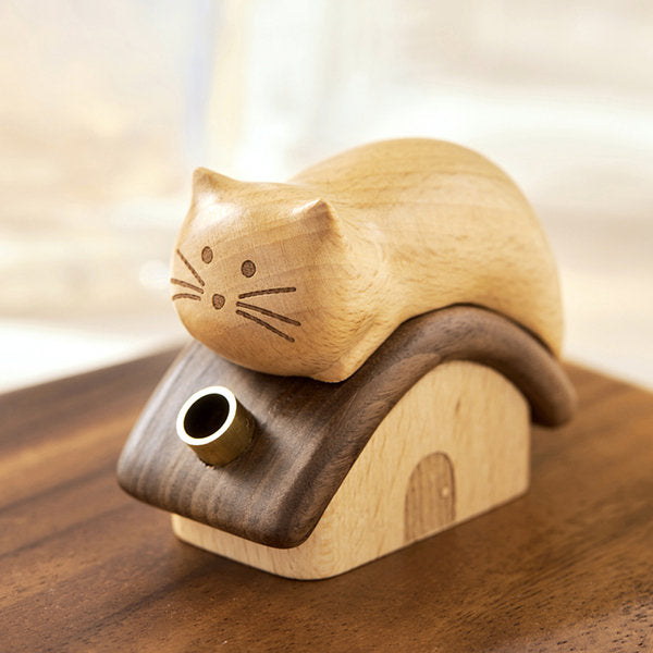 Charming Wooden Cat Diffuser - A Serene Addition to Your Home Decor - Sleek Design