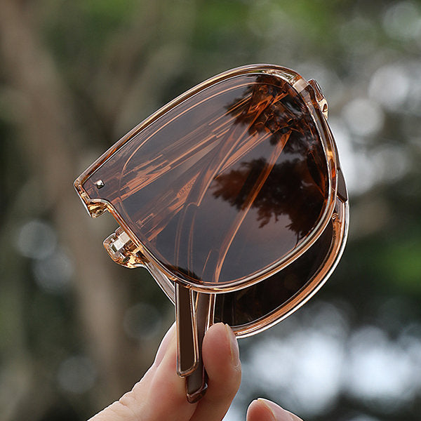 Foldable Sunglasses for Summer - Compact and Travel-Friendly - Brown - Green