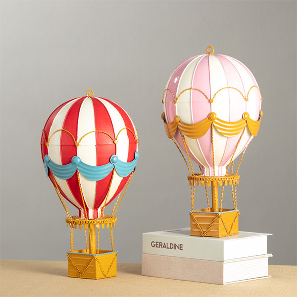 Iron Hot Air Balloon Ornaments - Elegant Decor in Pink and Red - Nostalgic Theme