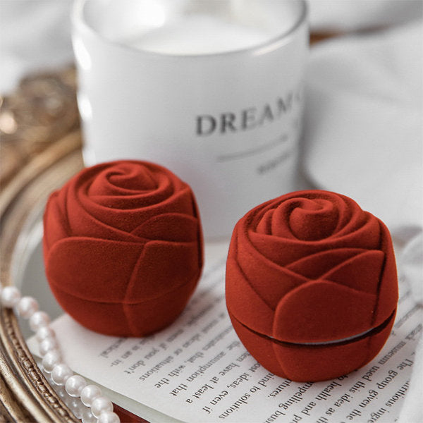 Rose Shaped Ring Box - Elegant Velvet Finish - Jewelry Organizer - Romantic Ambiance
