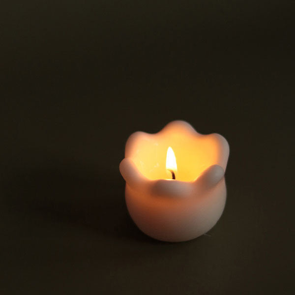 Lily of the Valley Candle - Romantic Ambiance - Elegant Design - Subtle Fragrance