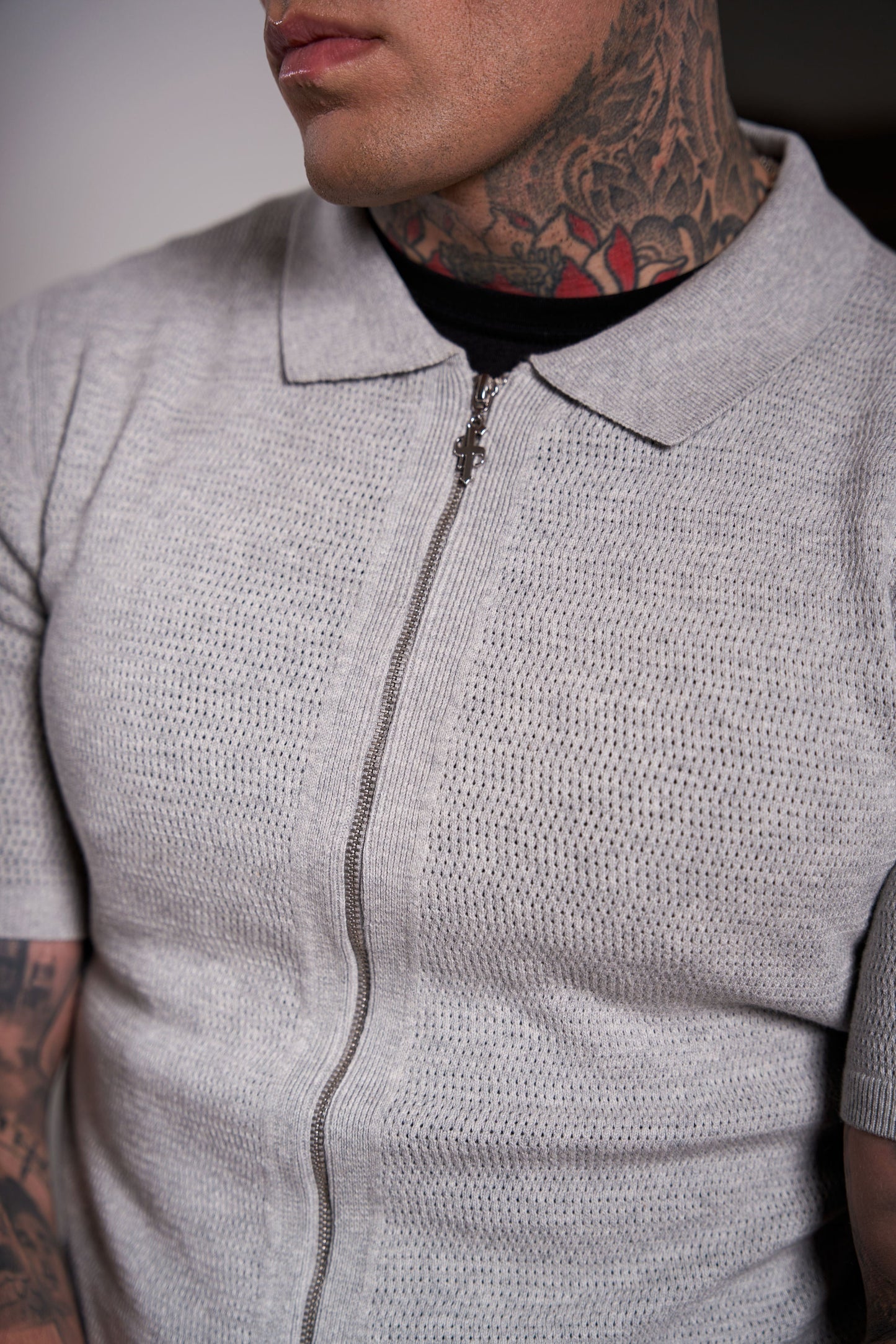 Elevate Your Wardrobe: Father Sons Light Grey Short Sleeve Knit Zip-Up with Chic Textured Design - FSN154