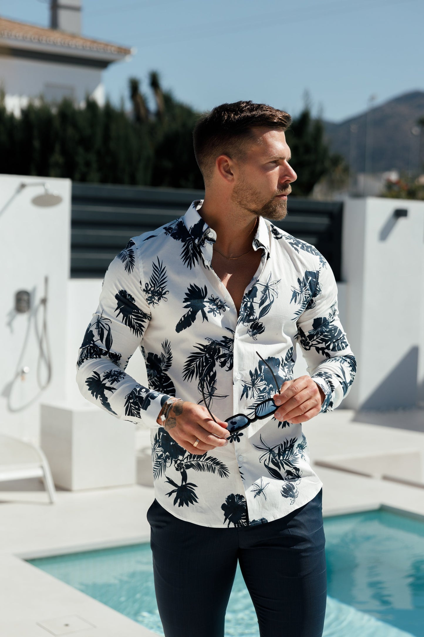 Essential Stretch Long Sleeve Button-Down Shirt in White with Ink Print - FS1100
