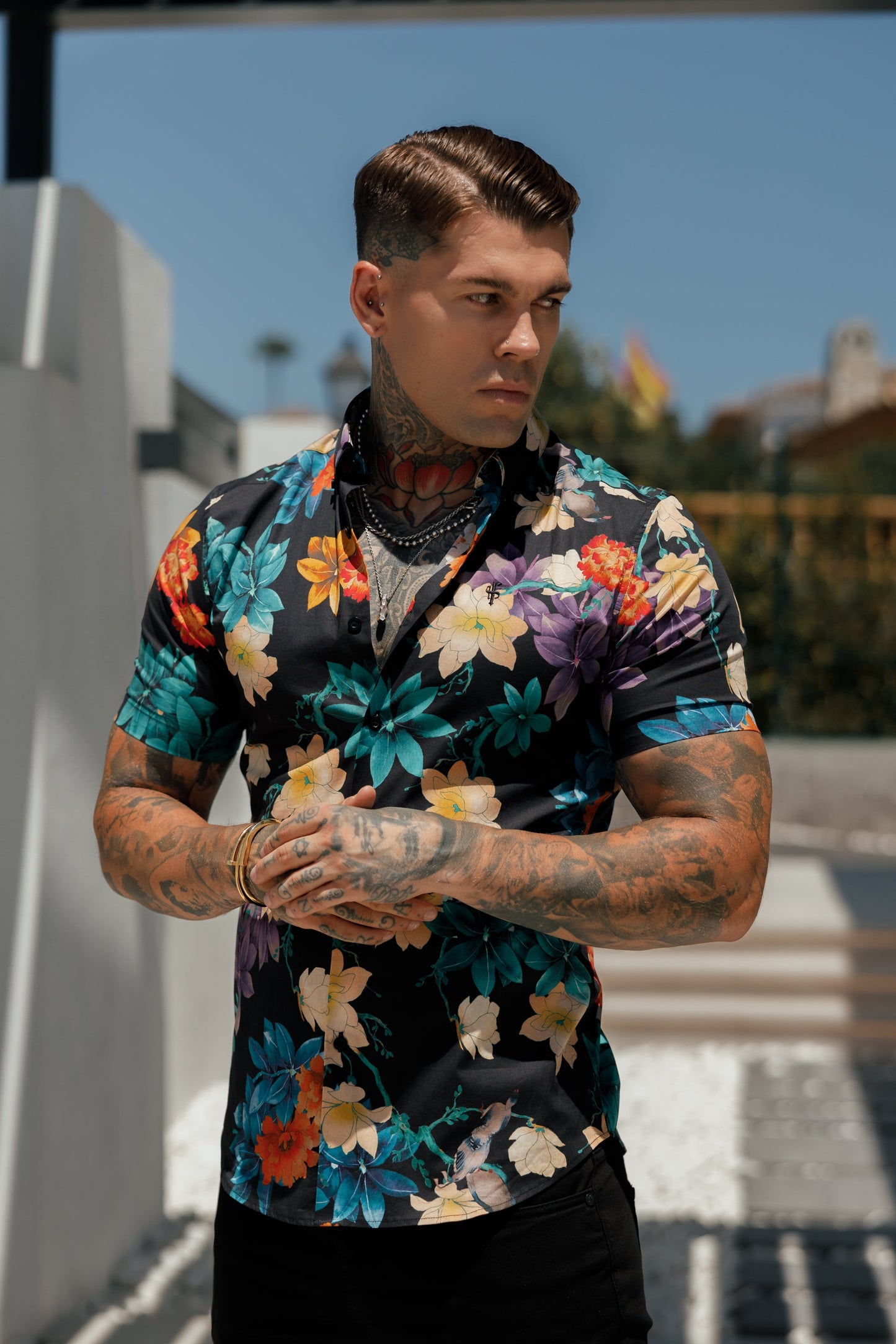 Chic Stretch Short Sleeve Black Floral Print Button-Down Shirt - FS1104