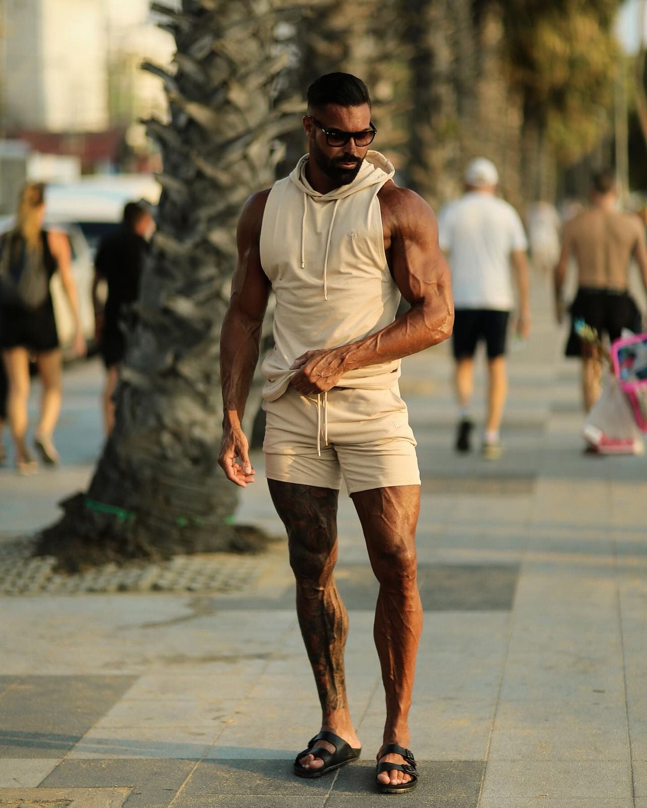 Elevate Your Wardrobe with Father Sons Beige Stretch-Fit Shorts - FSH900!