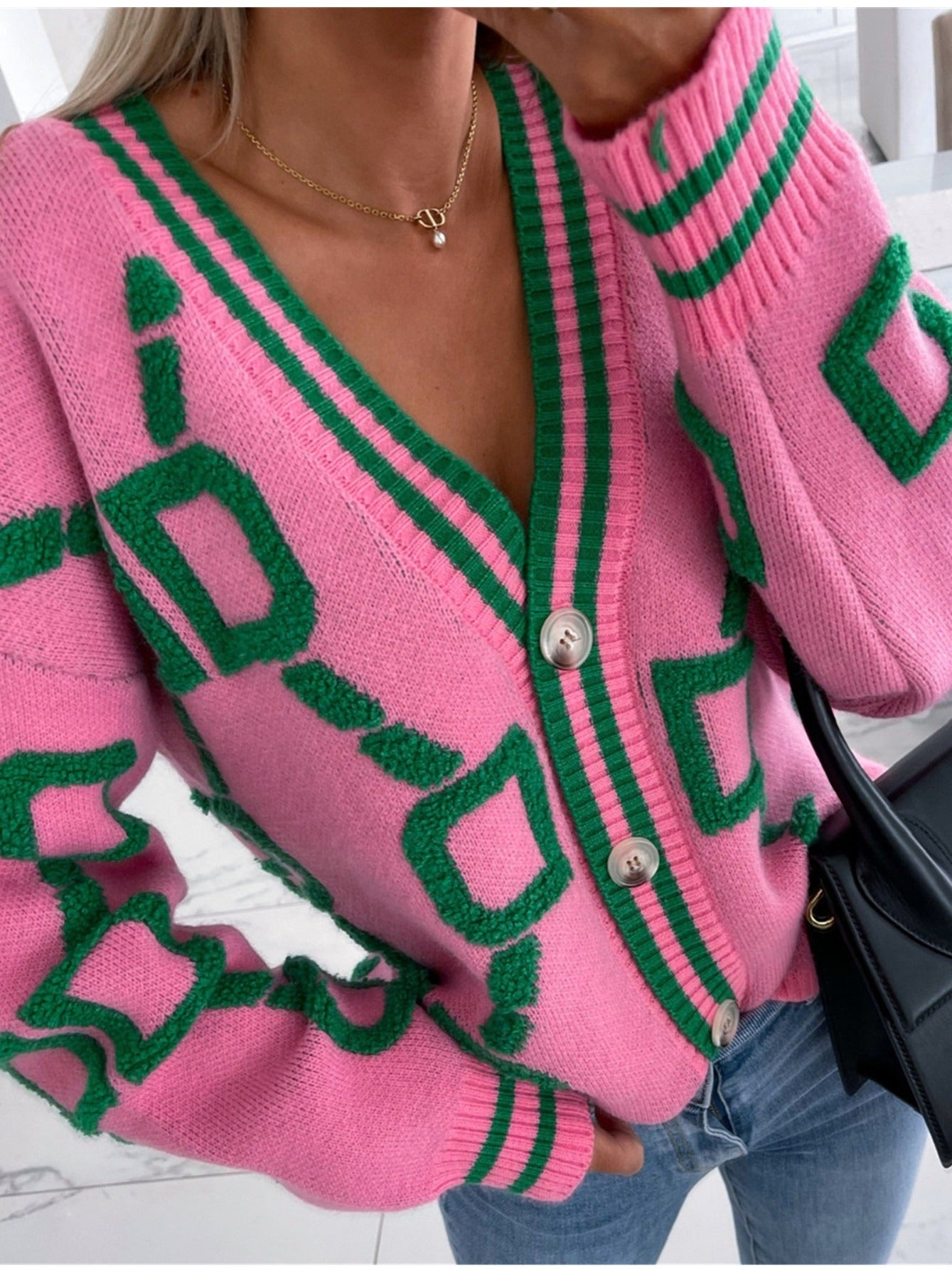 High Contrast Knit Cardigan - Stylish V-Neck