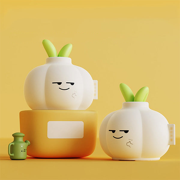 Charming Garlic-Shaped Night Light - Tap-to-Light Technology - Silicone - Built-in Timer