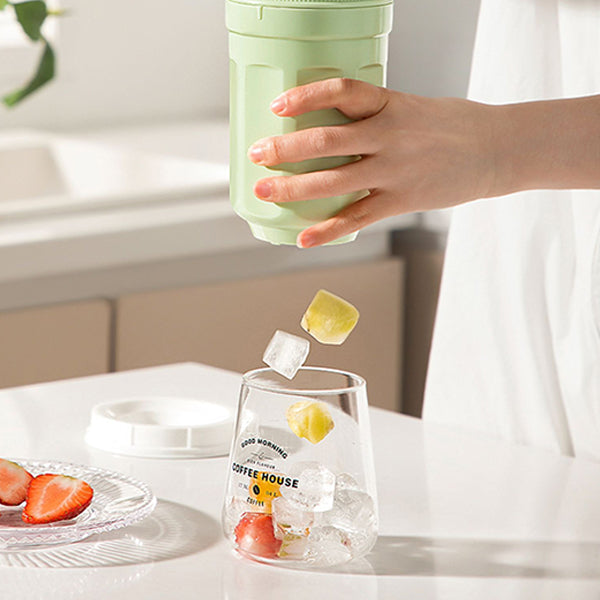 Twist-to-Release Ice Cube Maker - Green and White - Effortless and Clean Ice Dispensing