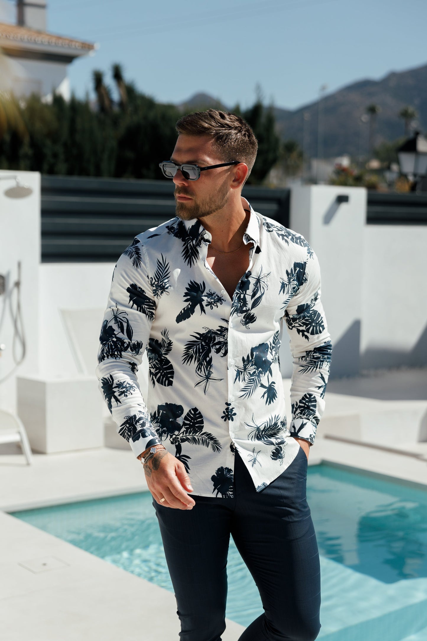 Essential Stretch Long Sleeve Button-Down Shirt in White with Ink Print - FS1100