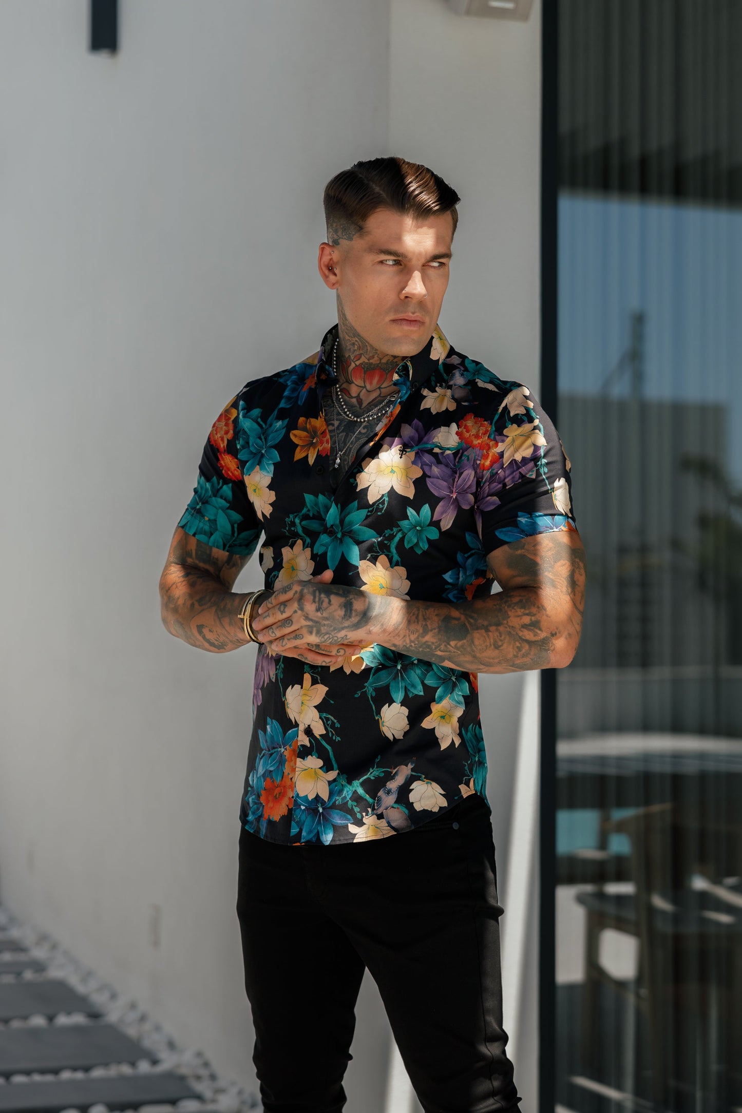 Chic Stretch Short Sleeve Black Floral Print Button-Down Shirt - FS1104