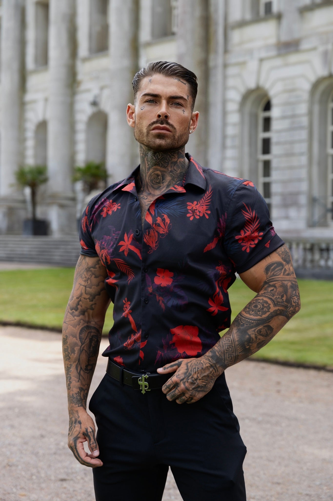 Stylish Father & Sons Black/Red Floral Hawaiian Short Sleeve Shirt with Revere Collar – Perfect Stretch Fit (FS994)