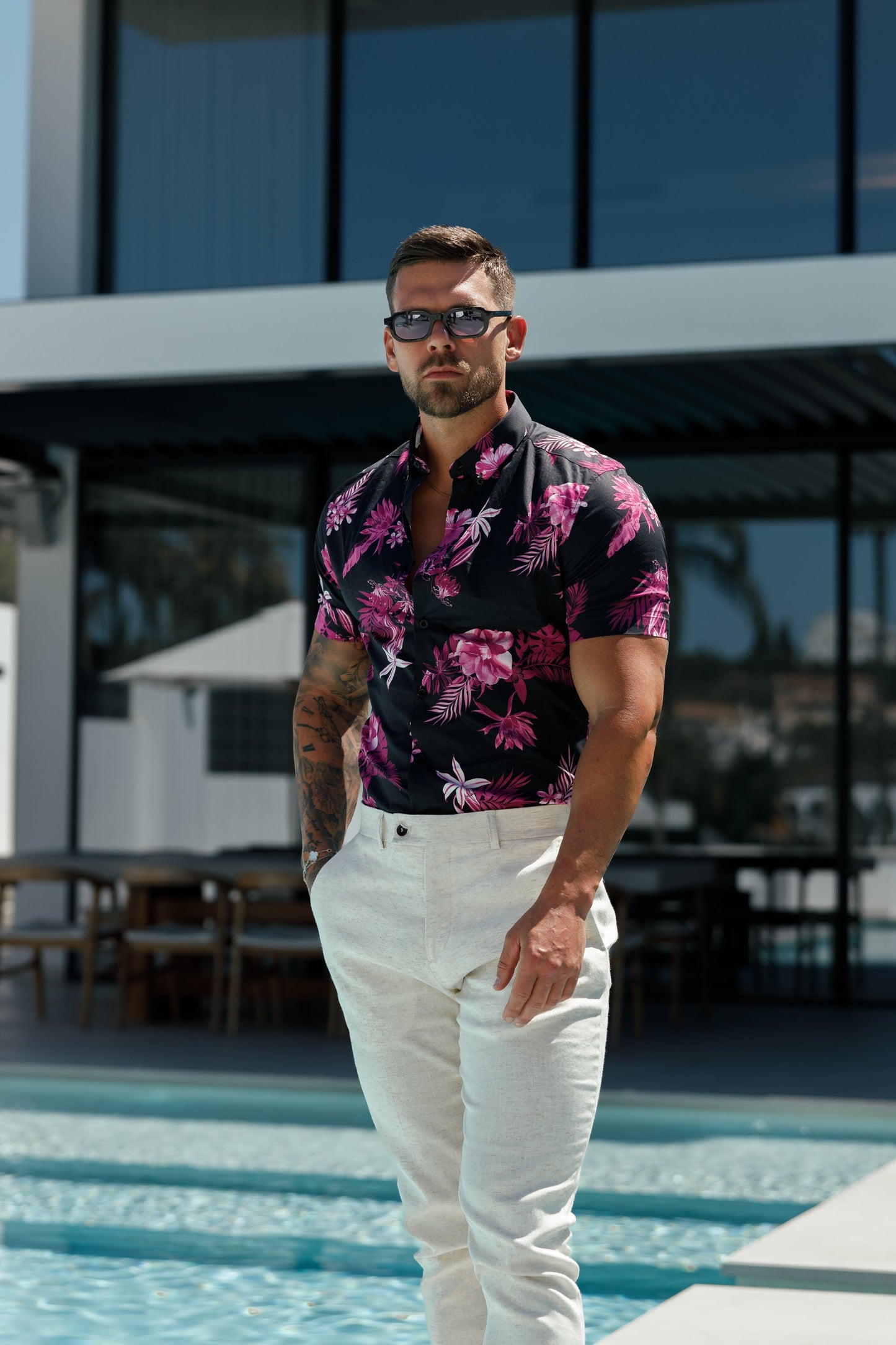 Chic Floral Print Button-Down Shirt in Black and Bright Pink - Perfectly Stretchy for Ultimate Comfort - FS1103