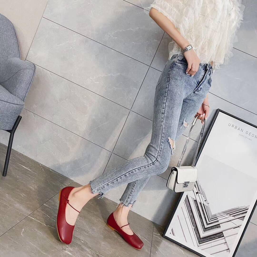 SQUARE TOE FLAT