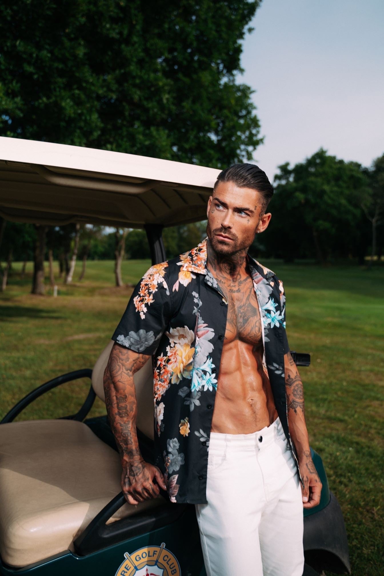 Father Sons Black Lily Stretch Print Hawaiian Shirt with Revere Collar - Effortlessly Stylish Short Sleeve (FS946)