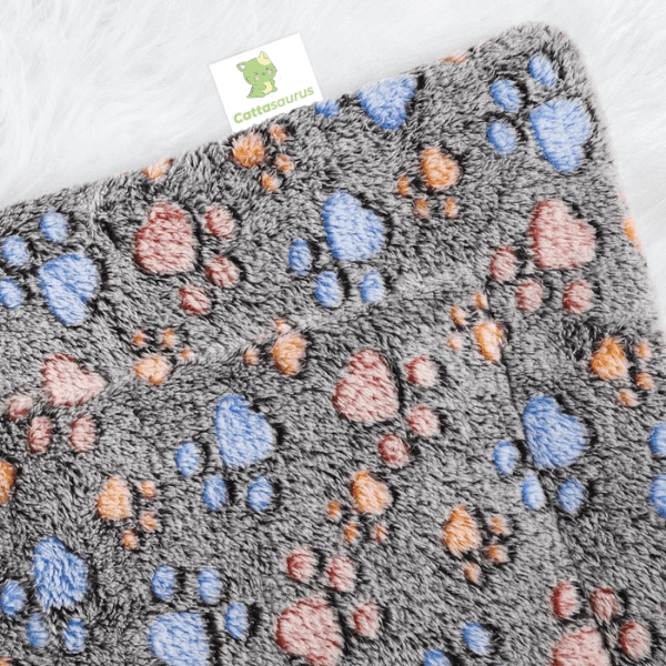Cattasaurus Snuggly Serenity Blanket™
