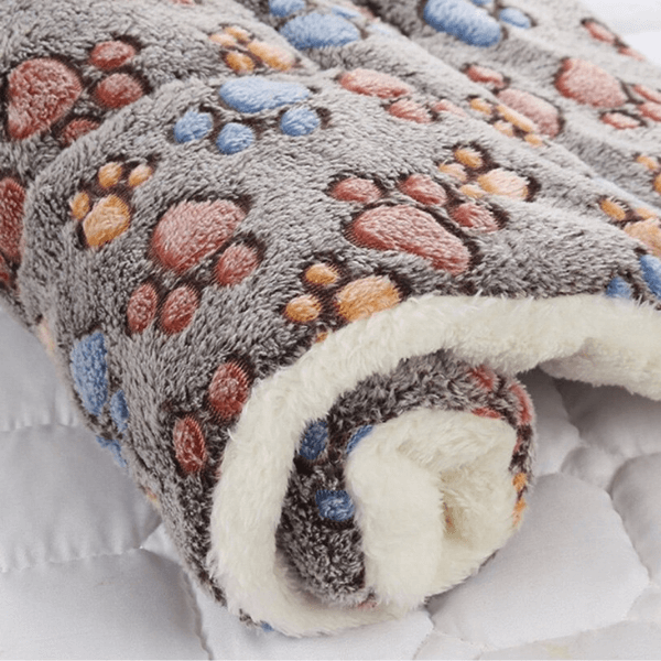 Cattasaurus Snuggly Serenity Blanket™
