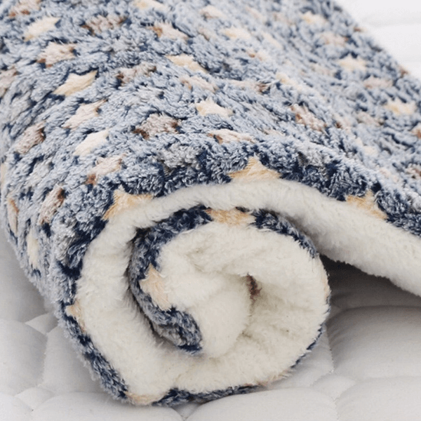 Cattasaurus Snuggly Serenity Blanket™