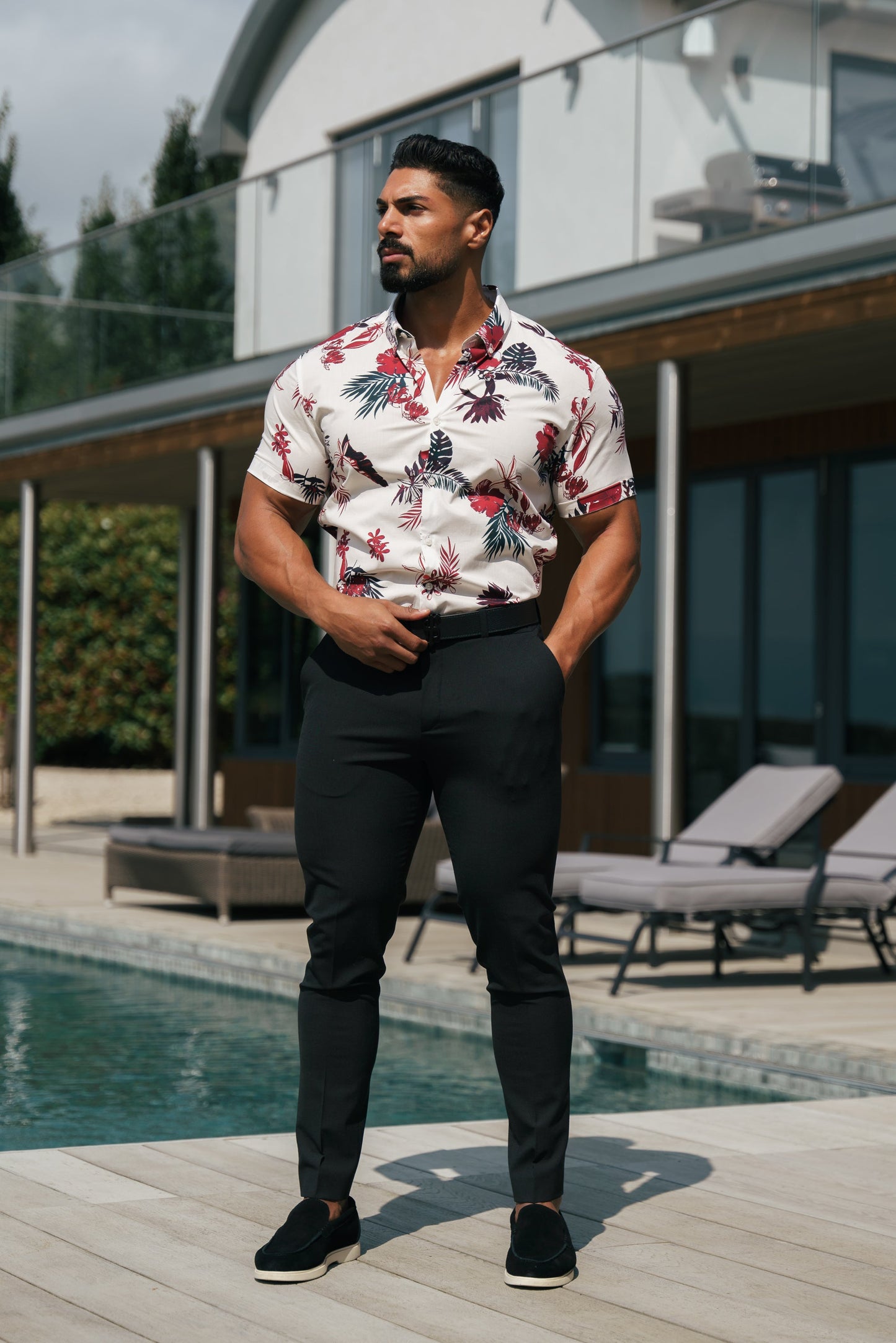Chic Floral Print Button-Down Shirt in Classic Stretch - White/Rust - FS1106